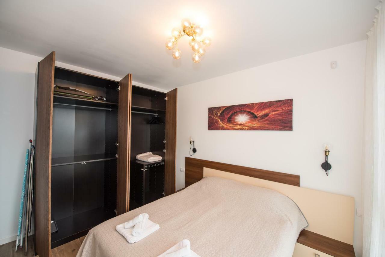 Stylish Stay - Premium - Free Parking & Central Location Oradea Exterior foto