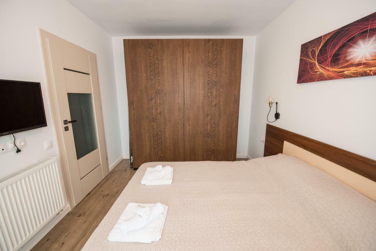 Stylish Stay - Premium - Free Parking & Central Location Oradea Exterior foto