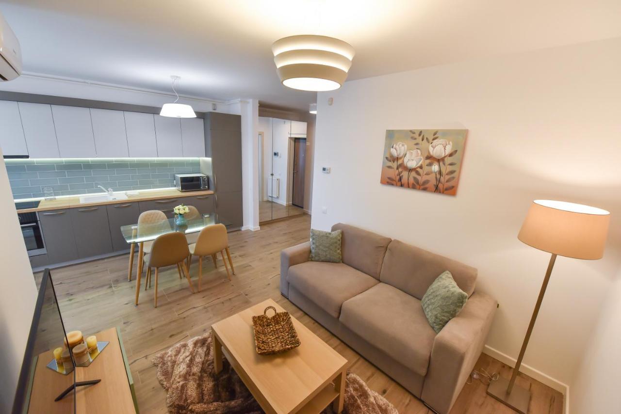 Stylish Stay - Premium - Free Parking & Central Location Oradea Exterior foto